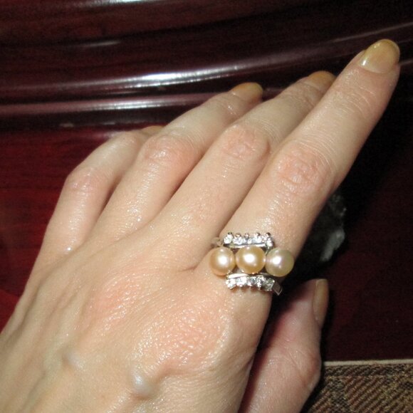 Freshwater Pearl and Crystal Fashion ring - Picture 5 of 5